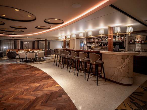 Amawaterways AmaMagna Upper Lounge ©Amawaterways.jpg